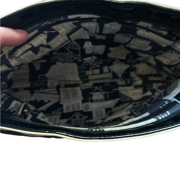 Vera Bradley Black Quilted W/Patent Leather trim Crossbody - Picture 4 of 4